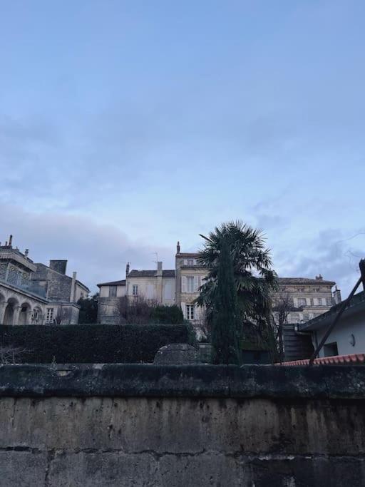 Maison + Parking Prive Au Coeur Angouleme 60M2 Kültér fotó