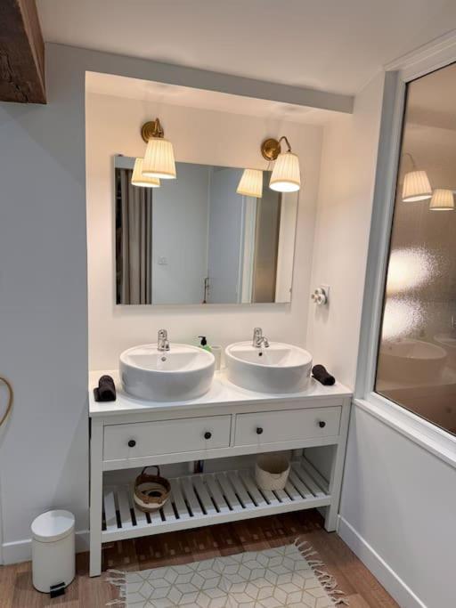 Maison + Parking Prive Au Coeur Angouleme 60M2 Kültér fotó