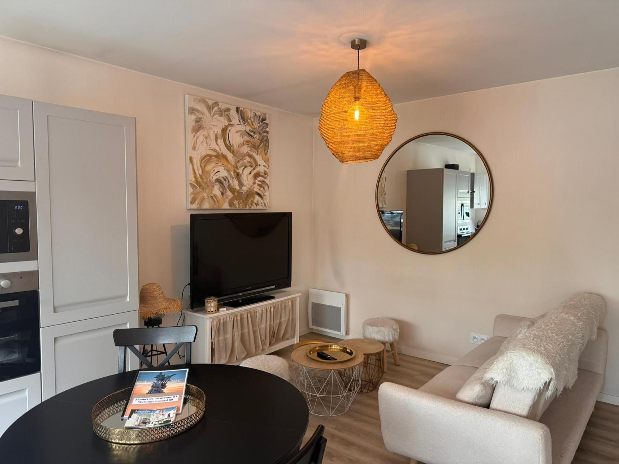 Maison + Parking Prive Au Coeur Angouleme 60M2 Kültér fotó