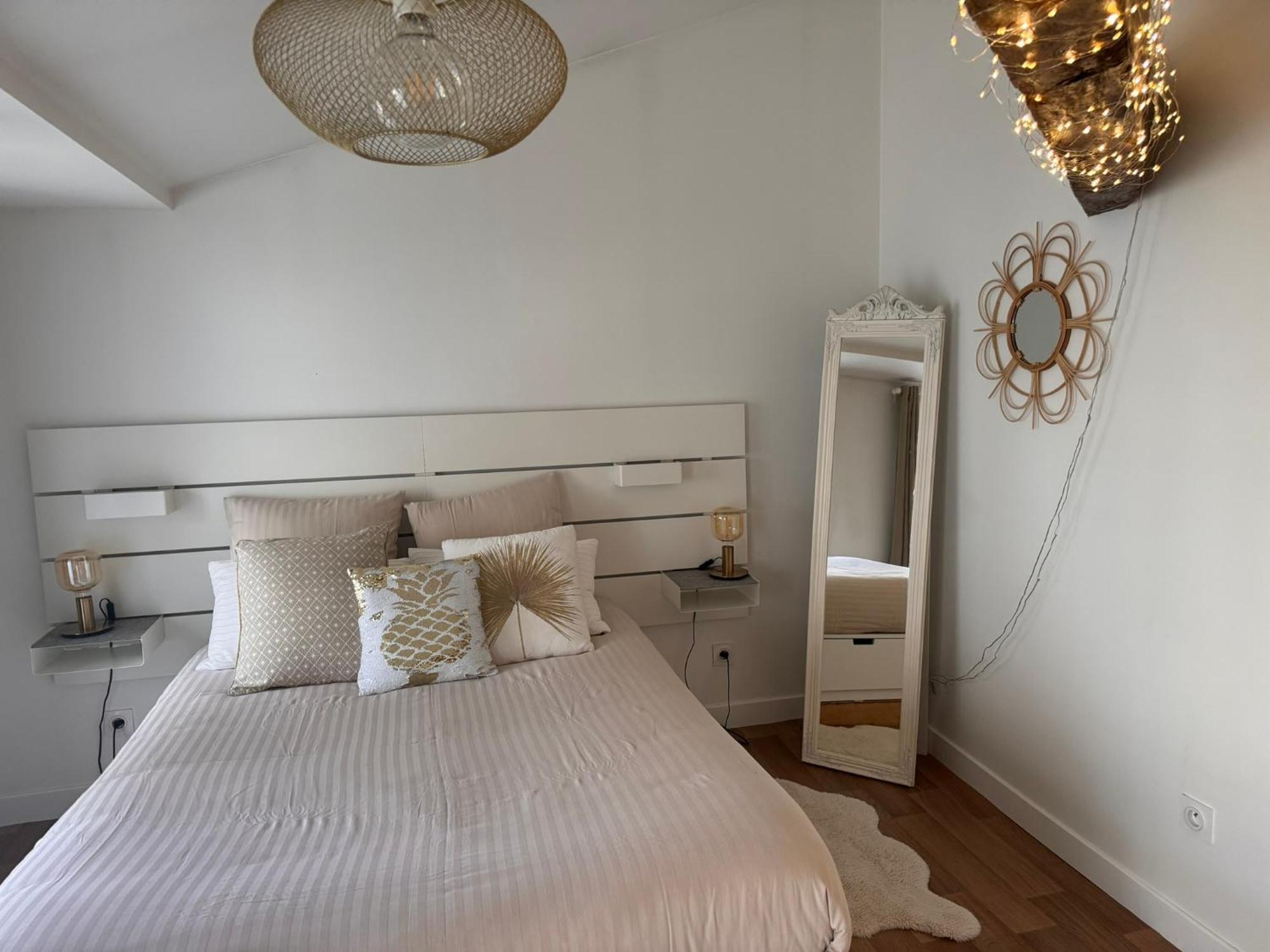Maison + Parking Prive Au Coeur Angouleme 60M2 Kültér fotó